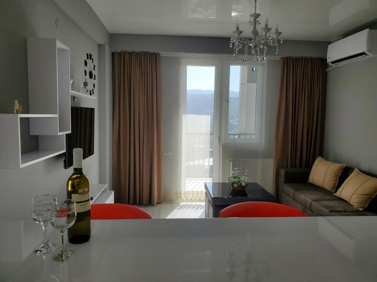 Cozy 1-Bedroom Unit In Tbilisi, With Amazing View エクステリア 写真